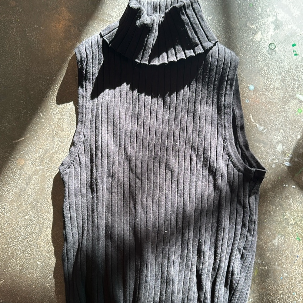 Miss Love ribbed turtle neck tank